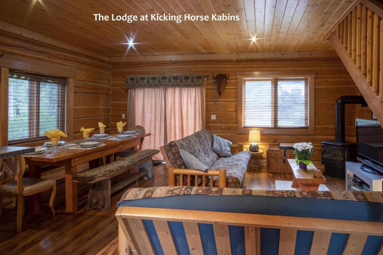 Kicking Horse Kabins Golden Exterior foto
